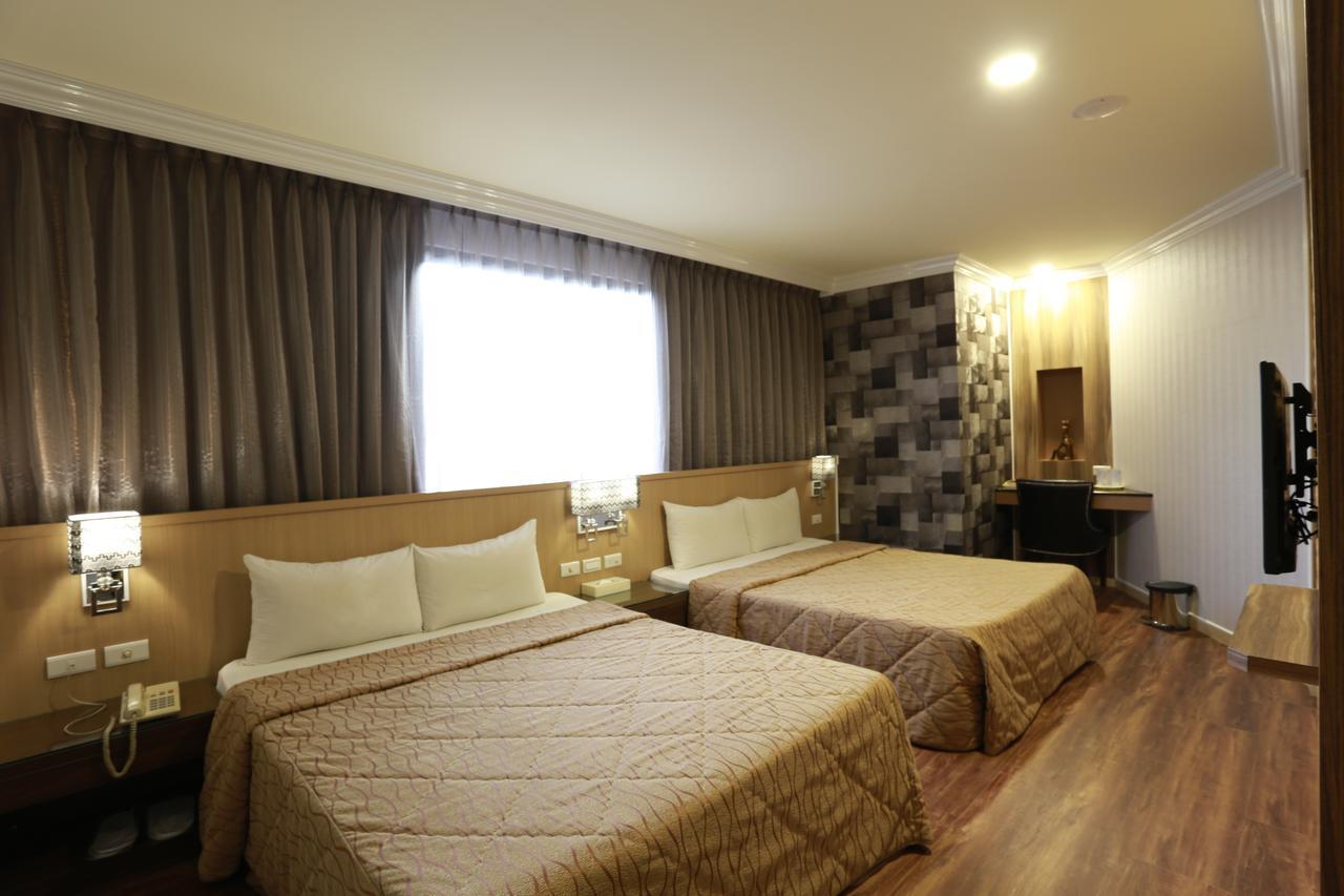 Monalisa Hotel Тайнань Екстер'єр фото