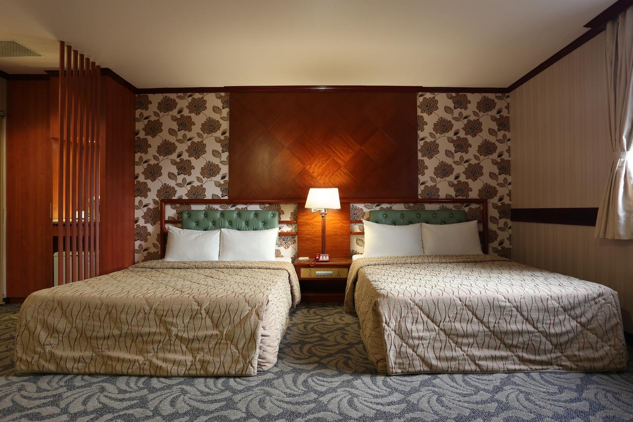 Monalisa Hotel Тайнань Екстер'єр фото